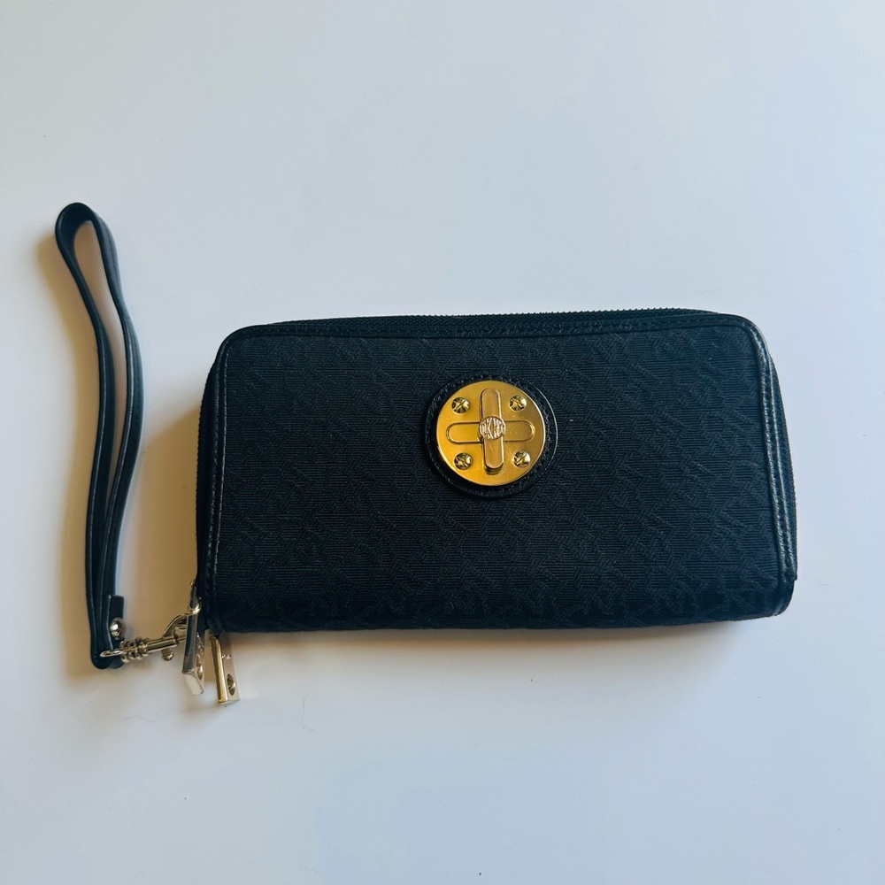 DKNY Black Wristlet with Gold Emblem, Like New Condituon